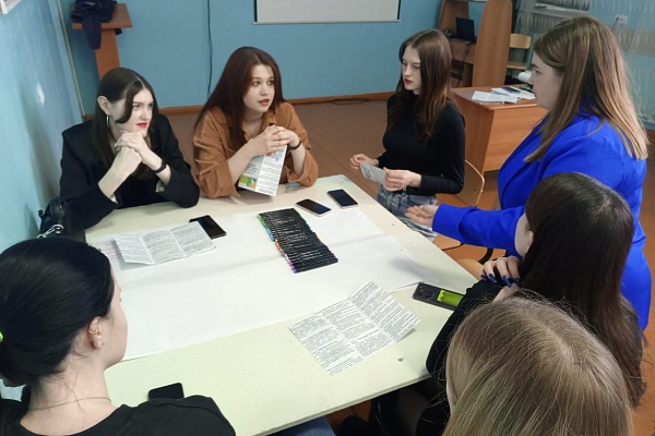 13 и 14 апреля прошли уникальные семинары по проекту "ПроДобро" в р.п. Краснозерское